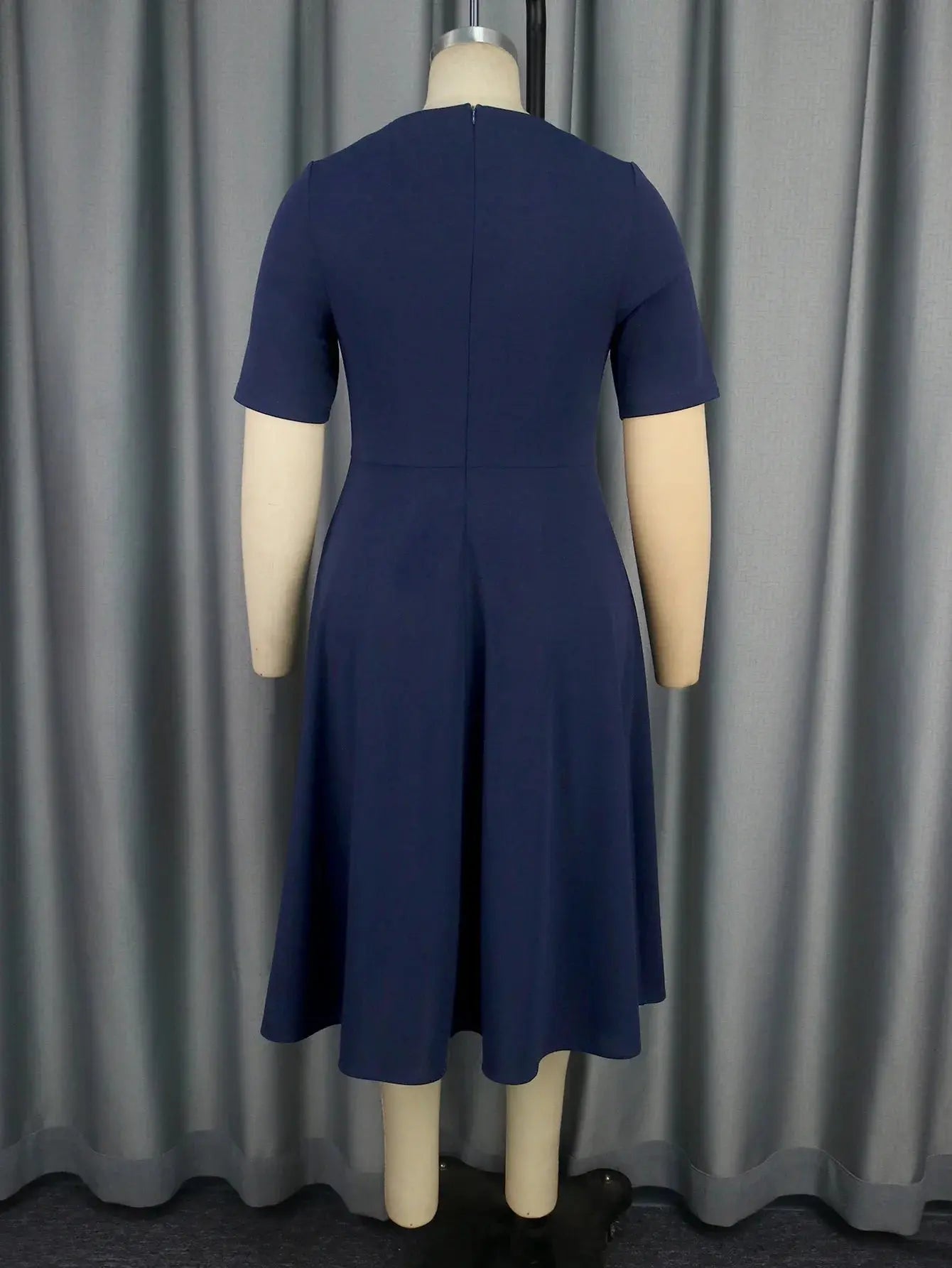 Elegant Women's Party Dress V-neck Pleated Hem Simple Mid Waist Commuting Dress Daily Casual Short Sleeved Solid Color Dresses FZwear