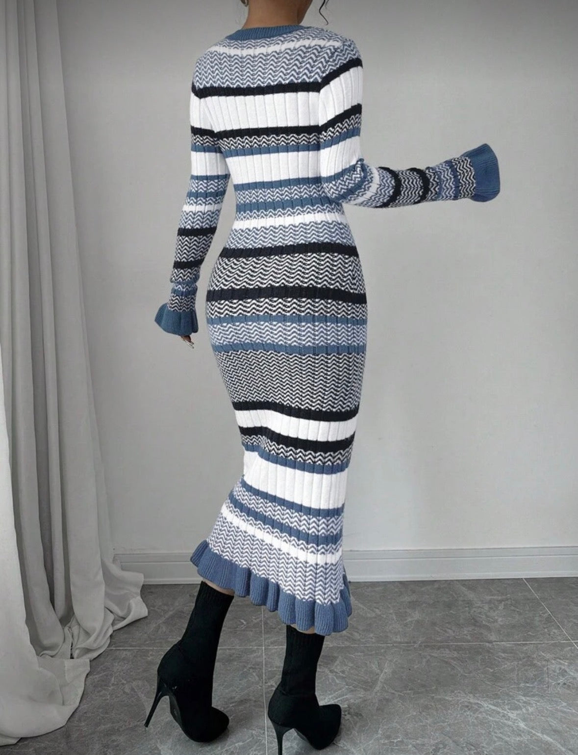 FZ Women's Striped Pattern Round Neck Fitted Long Sleeve Sweater Dress