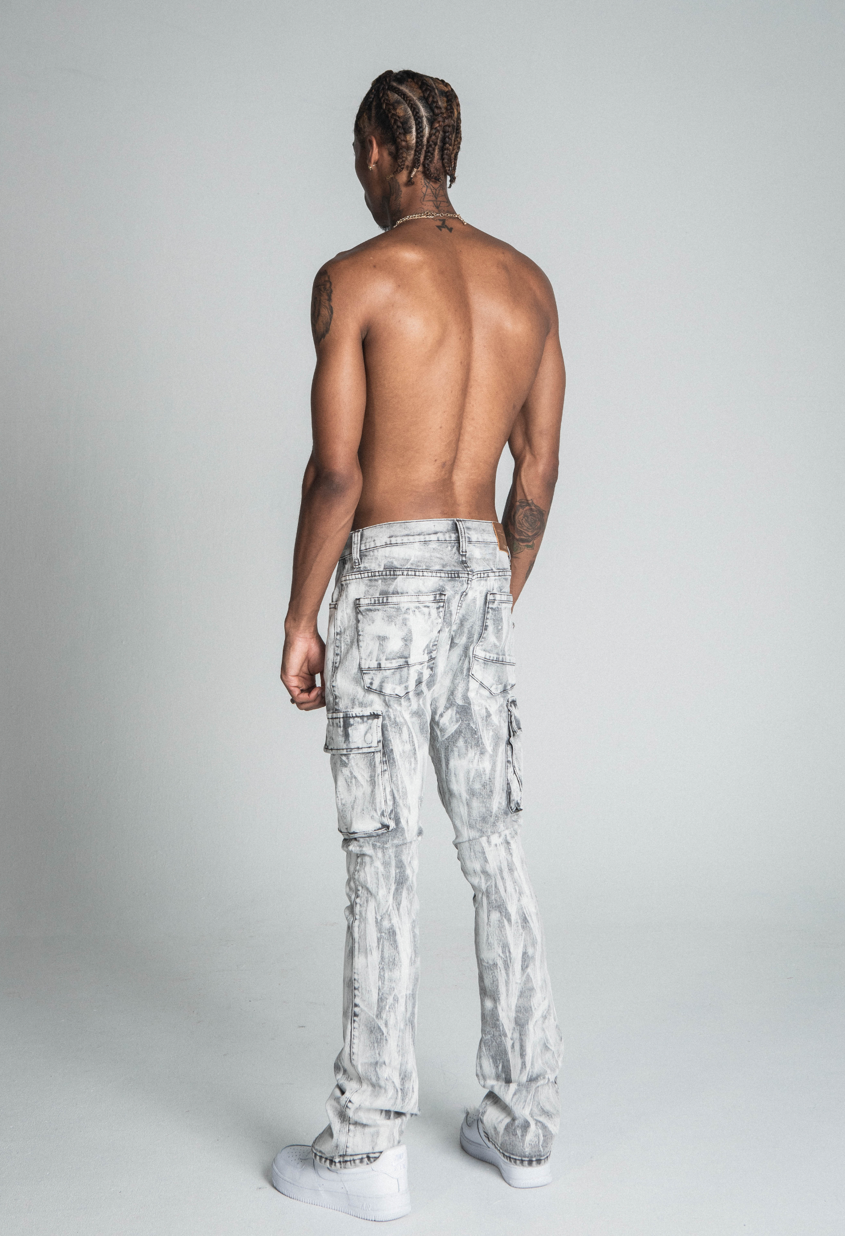 AJ29SK GREY/WHITE WASH STACKED CARGO JEANS PANTS