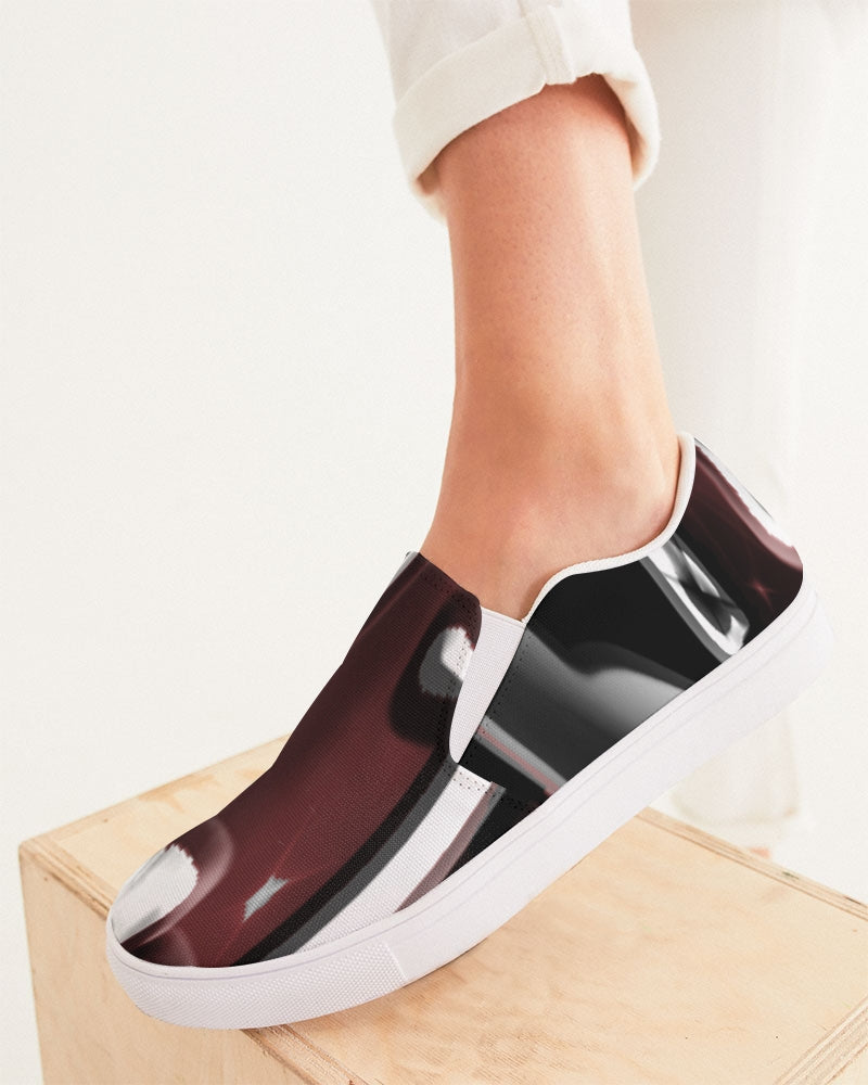 the zone circle women's slip-on canvas shoe