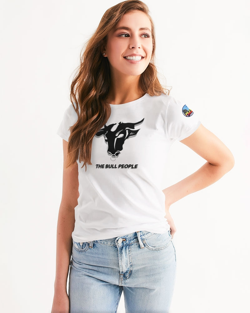 the white bull women's tee
