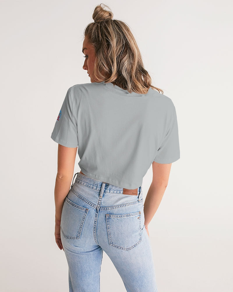 grey zone women's twist-front cropped tee