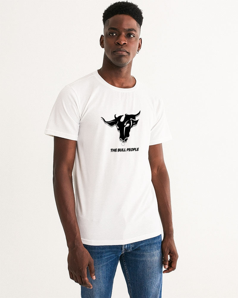 the white bull men's graphic tee