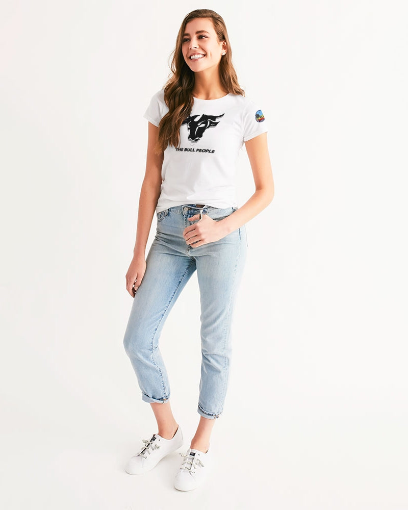 the white bull women's tee