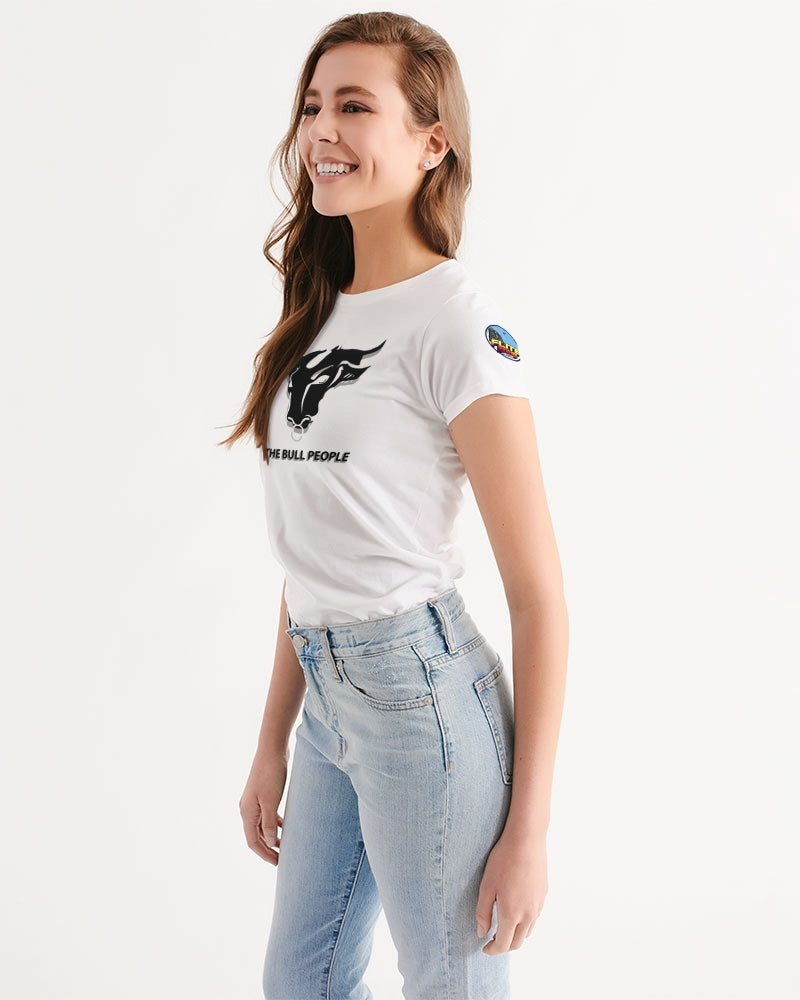 the white bull women's tee