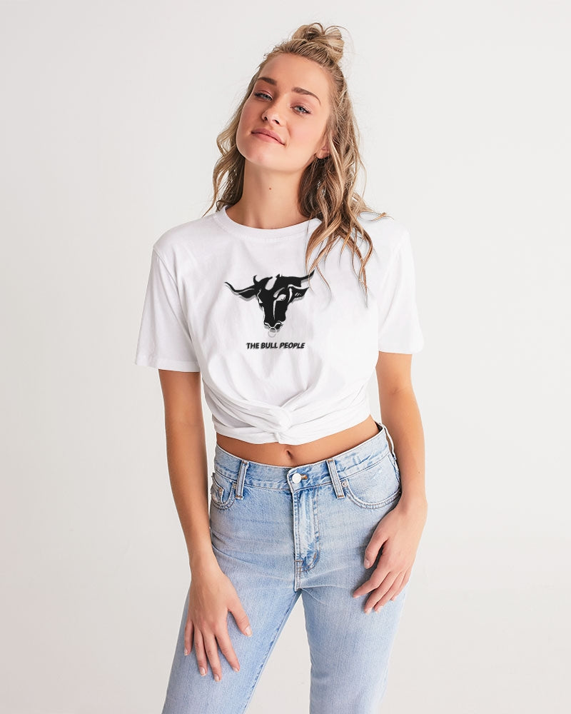 the white bull women's twist-front cropped tee