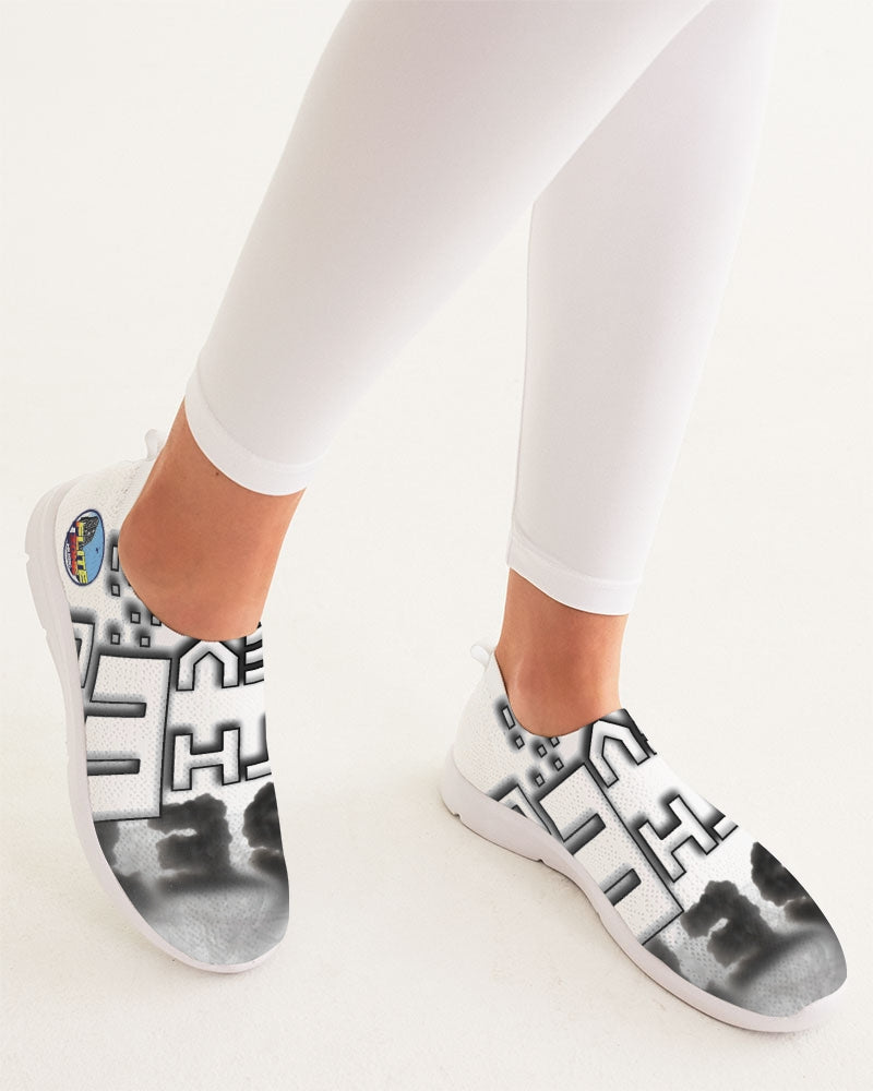 clean zone women's slip-on flyknit shoe