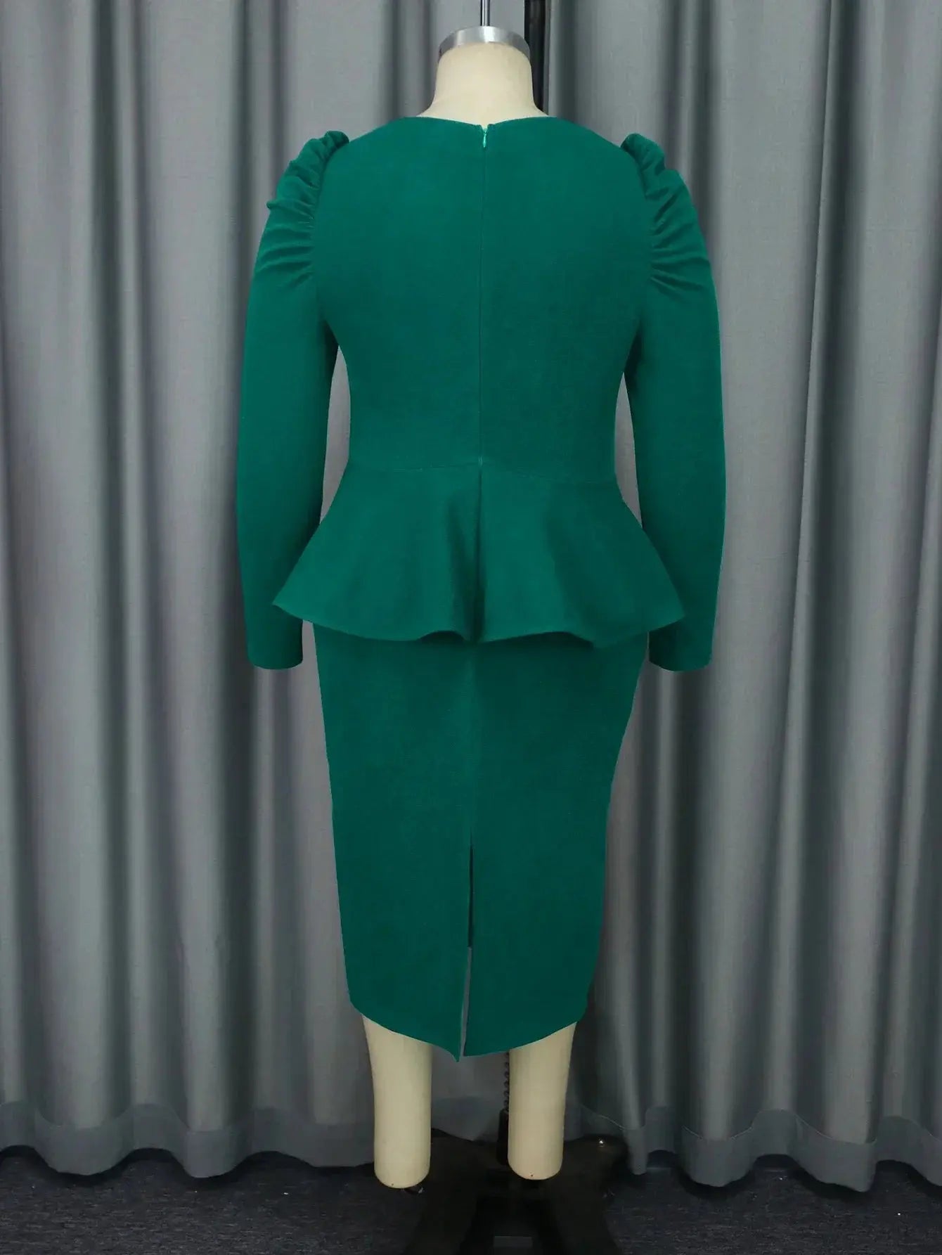 Autumn New Fashionable and Sexy V-neck Long Sleeved Slim Fit Green Dress Elegant African Dress Commuting OL Women's Clothing FZwear