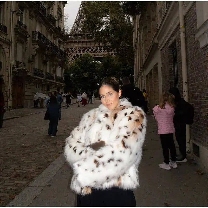 Chic Fluffy Faux Fur Women's Warm Cropped Coat Elegant Long Sleeve Thick Thermal Furry Jacket 2024 New Winter Fashion Streetwear FZwear