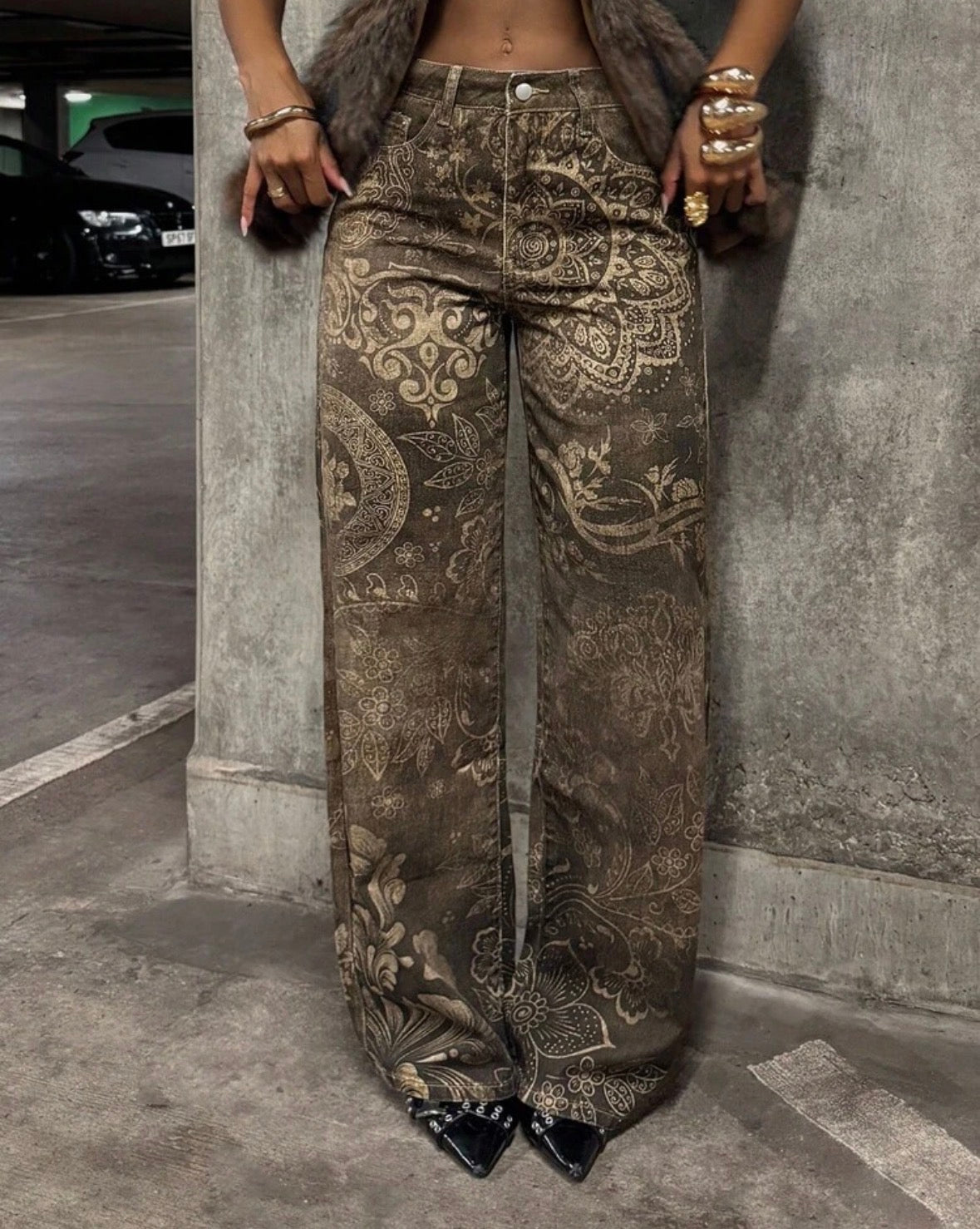 FZ Women's Mid-Rise Printed Washed Straight Leg Denim Pants