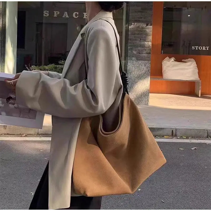 Luxury Knot Design Shoulder Underarm Bag Large Capacity Commut Women Bag Frosted Suede Handbag Brand Tote Spacious Shopping Bags FZwear