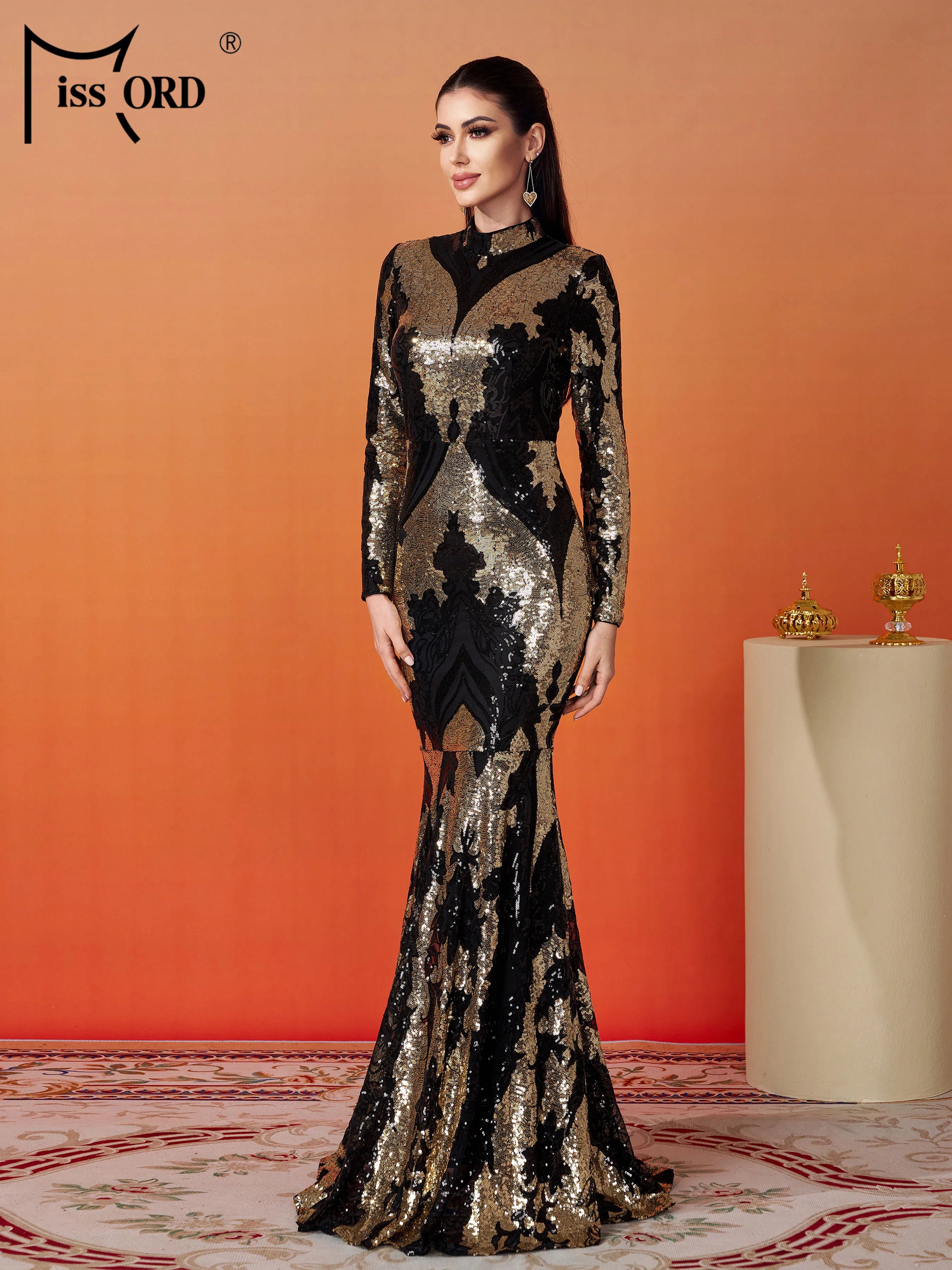 FZ Women's Round Neck Geometry Long Sleeved Sequin Mermaid Evening Dress