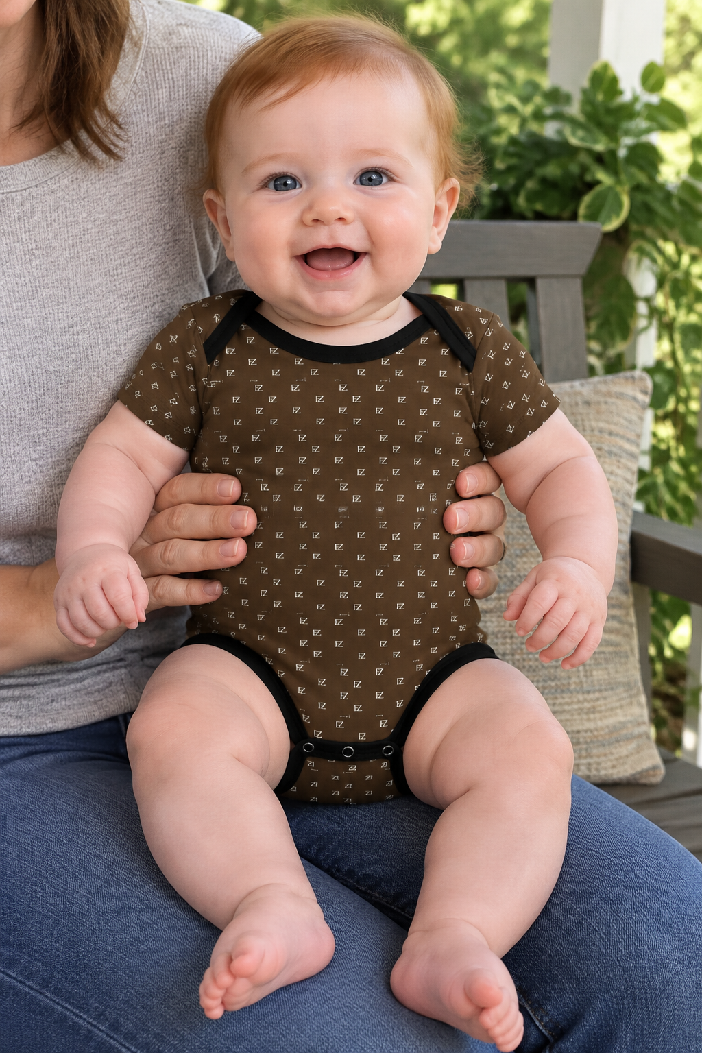 Nursery seated look