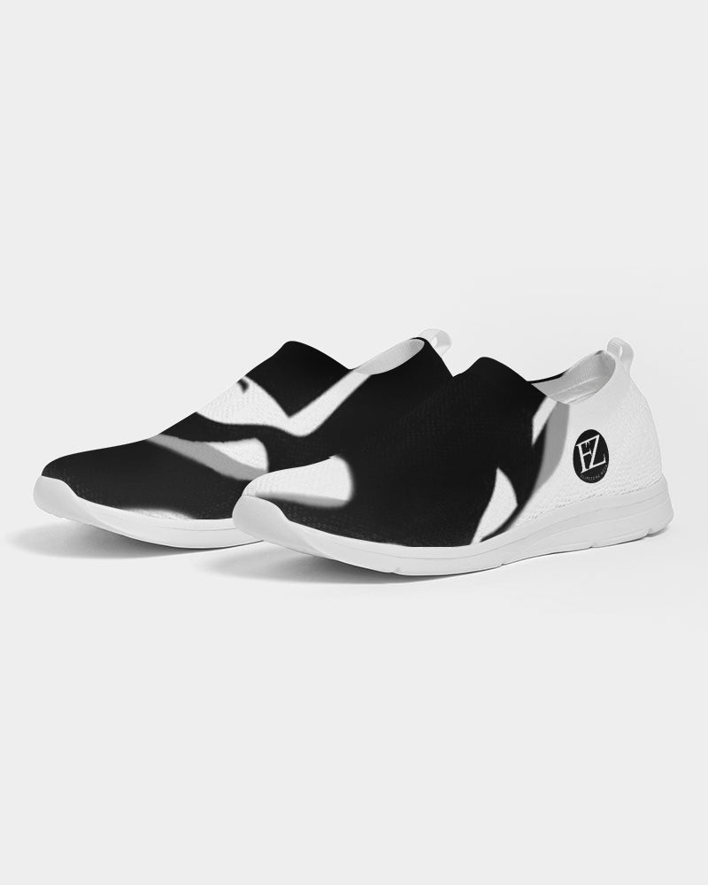 the white bull women's slip-on flyknit shoe