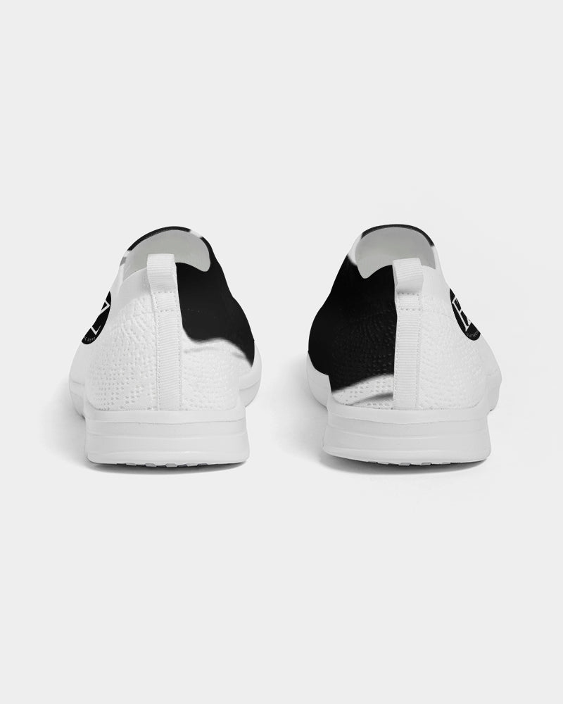 the white bull women's slip-on flyknit shoe