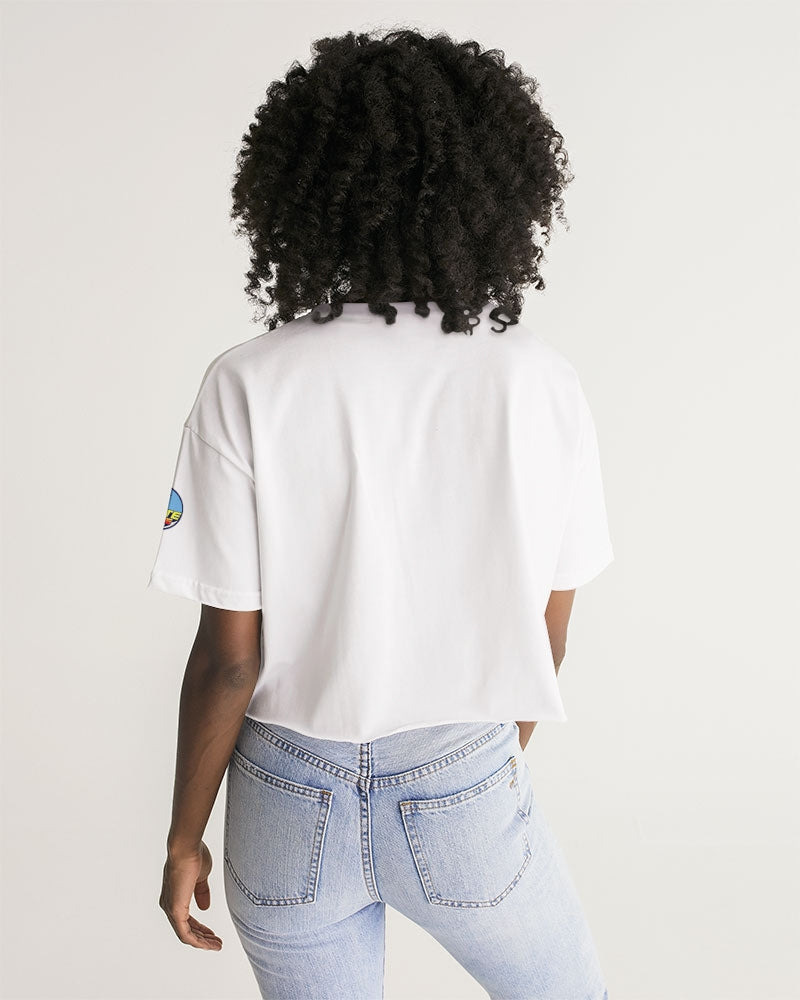 the white  bull women's lounge cropped tee