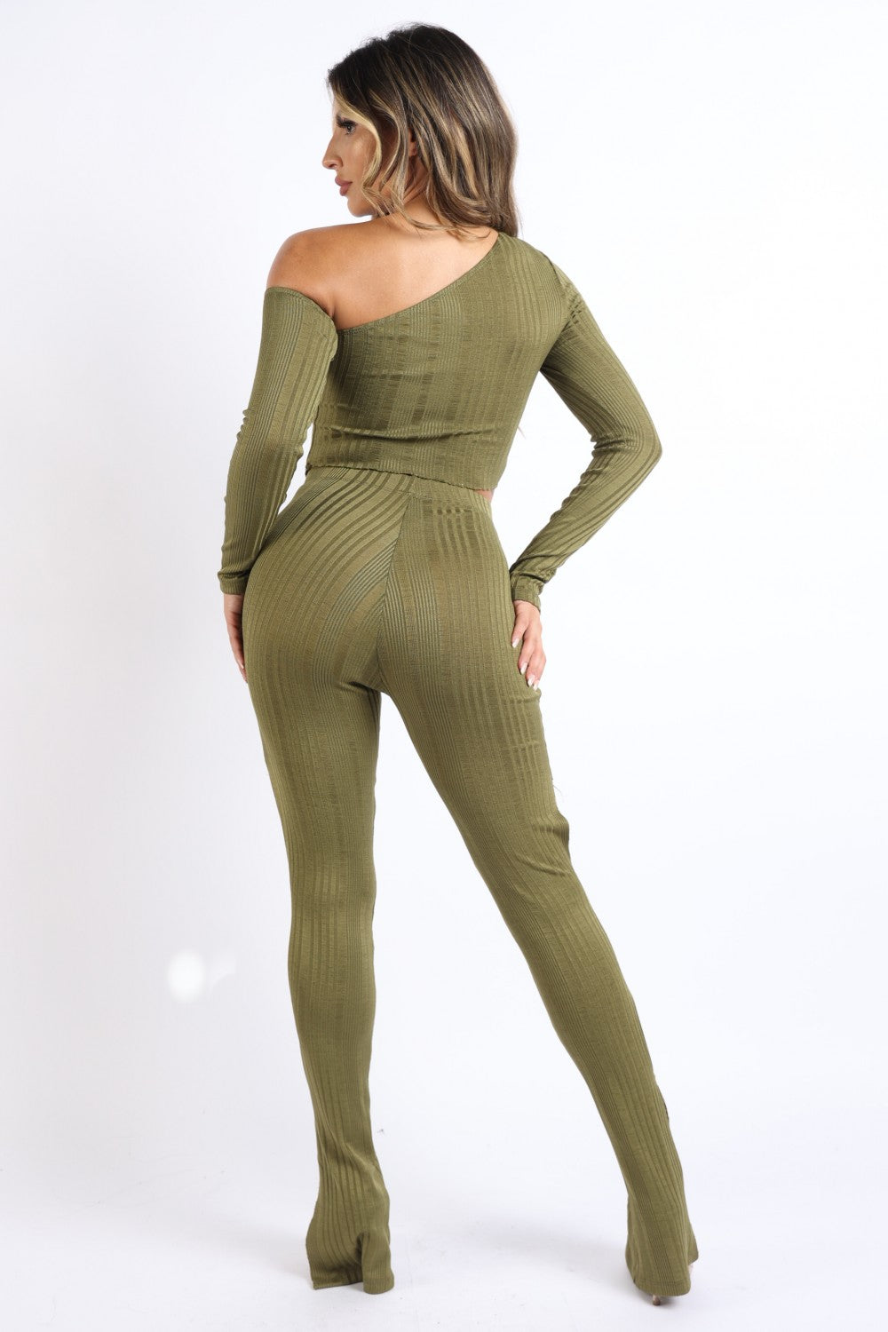 cutout ribbed set