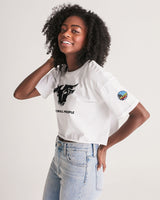 the white  bull women's lounge cropped tee